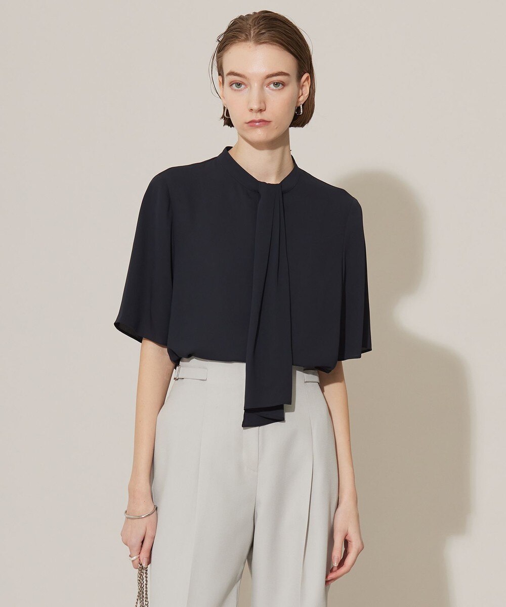 【オンワード】 ICB>トップス 【接触冷感・UVケア・速乾・洗える】BackSatinAmunzen 5分袖スカーフタイブラウス ネイビー S レディース 【オンワード】 ICB>トップス 【接触冷感・UVケア・速乾・洗える】BackSatinAmunzen 5分袖スカーフタイブラウス ネイビー S レディース