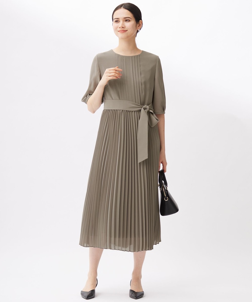【オンワード】 自由区>ワンピース 【洗える】シフォンプリーツ ワンピース モカ 38 レディース 【オンワード】 自由区>ワンピース 【洗える】シフォンプリーツ ワンピース モカ 38 レディース