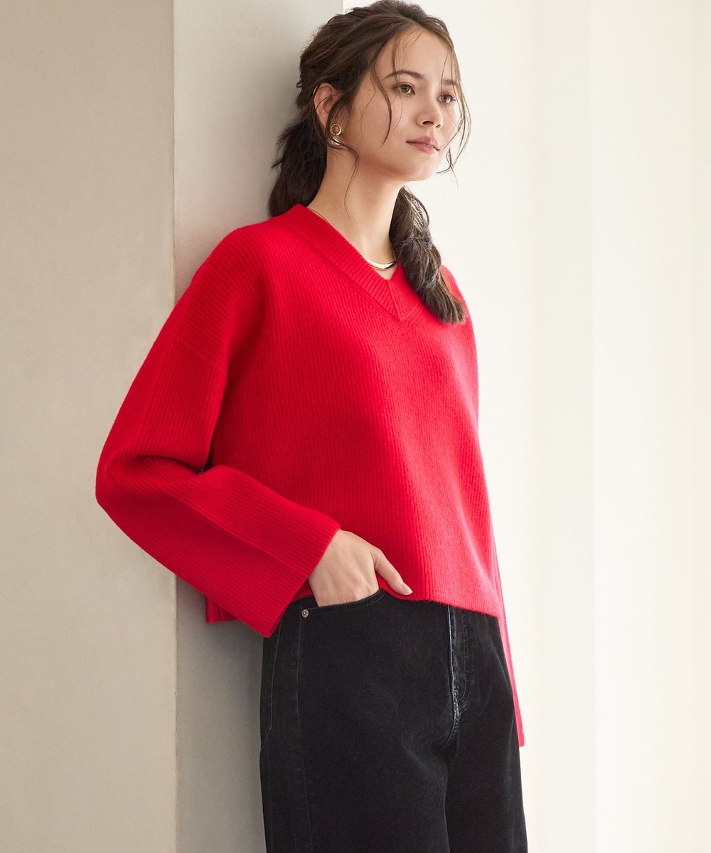 【オンワード】 23区 S(小さいサイズ)>トップス 【SLOW/一部店舗限定】ソフトウール Vネック ニット レッド 32 レディース 【オンワード】 23区 S(小さいサイズ)>トップス 【SLOW/一部店舗限定】ソフトウール Vネック ニット レッド 32 レディース