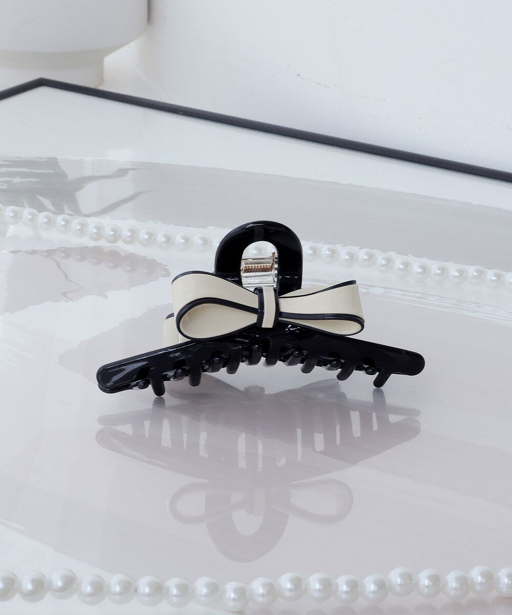 ツイストリボンデザインバンスクリップ