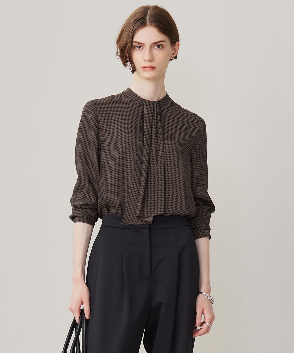 【オンワード】 ICB>トップス 【接触冷感・UVケア・速乾・洗える】BackSatinAmunzen スカーフタイブラウス コーヒーベース柄 S レディース 【オンワード】 ICB>トップス 【接触冷感・UVケア・速乾・洗える】BackSatinAmunzen スカーフタイブラウス コーヒーベース柄 S レディース