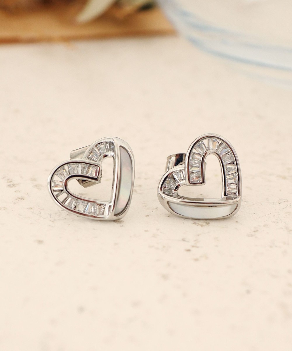 【金属アレルギー対応】ハートモチーフピアス