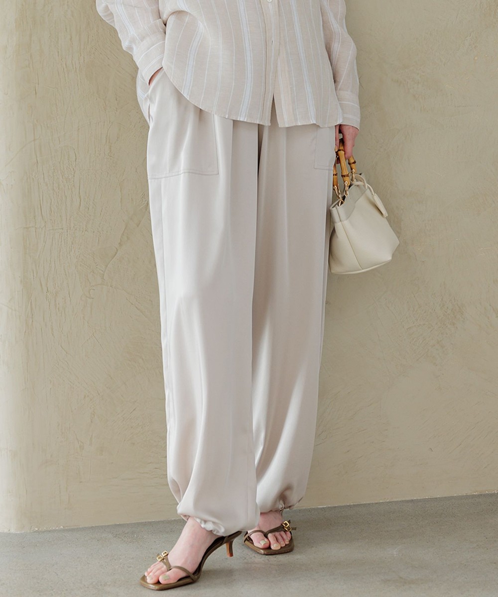 【オンワード】 23区>パンツ 【GLOW8月号掲載/洗える】スムースサテン パラシュートパンツ ベージュ 40 レディース 【オンワード】 23区>パンツ 【GLOW8月号掲載/洗える】スムースサテン パラシュートパンツ ベージュ 40 レディース