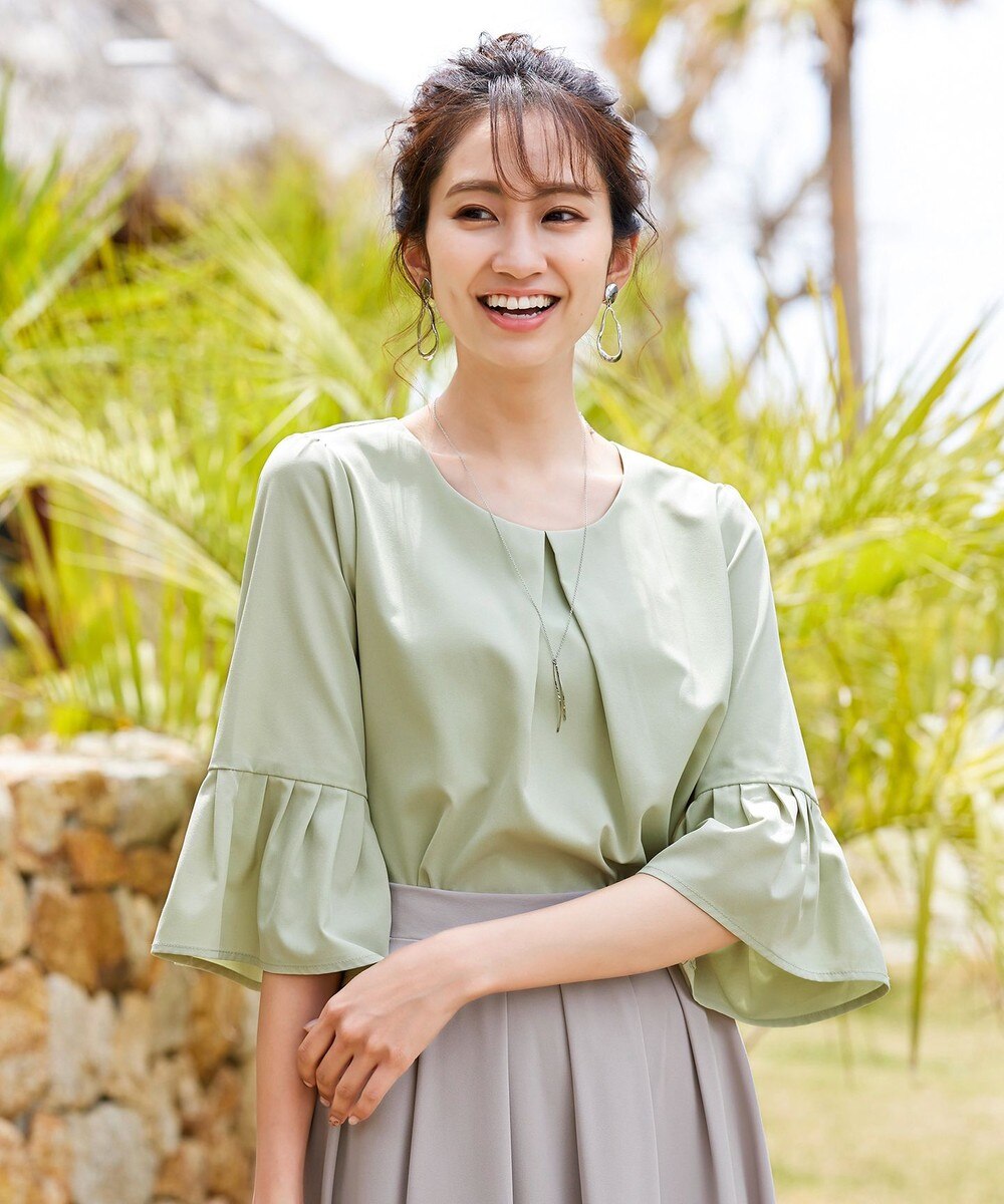 【洗える】大人可愛いタックフレア袖ブラウス