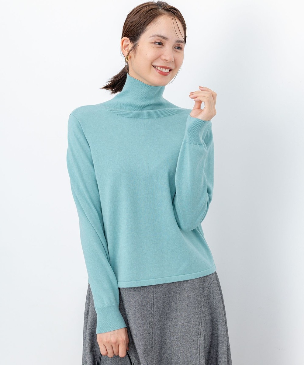 【オンワード】 組曲>トップス 【前後着用可 / 加藤ローサさん着用】スムースストレッチタートル ニット スモーキーグリーン 3 レディース 【オンワード】 組曲>トップス 【前後着用可 / 加藤ローサさん着用】スムースストレッチタートル ニット スモーキーグリーン 3 レディース