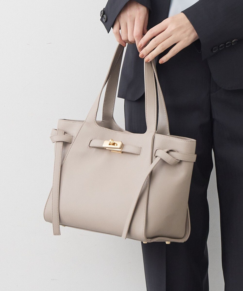 【オンワード】 23区>バッグ 【先行予約】ベルテッド トートバッグ ベージュ F レディース