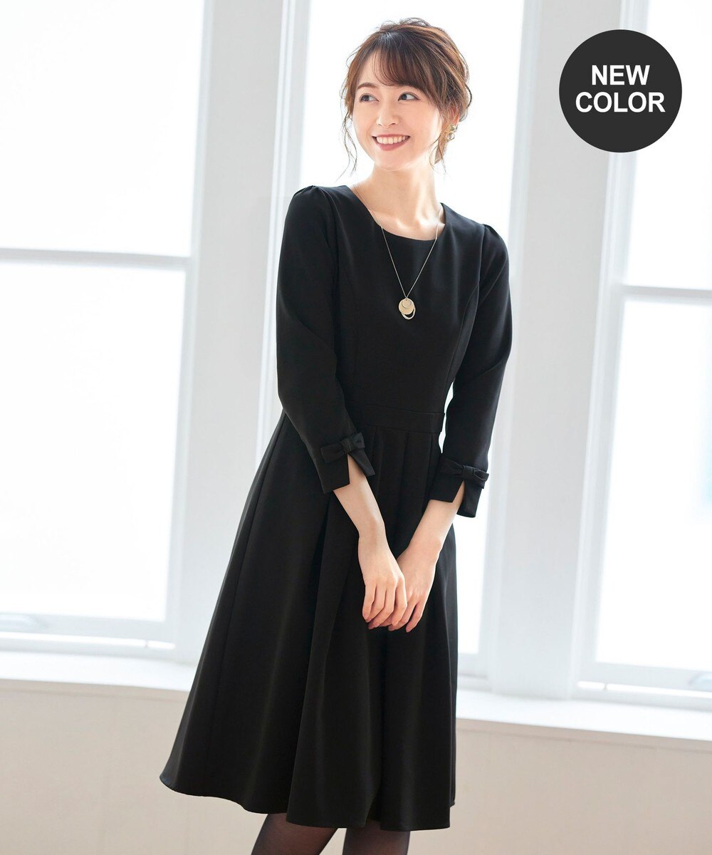 【洗える】女性らしさ薫る袖口リボン付きワンピース