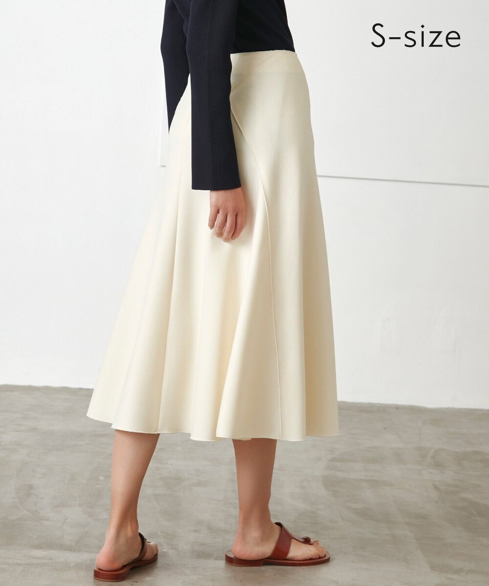 【オンワード】 BEIGE,>スカート 【S-size】SABRES / スカート Navy 30 レディース 【送料無料】