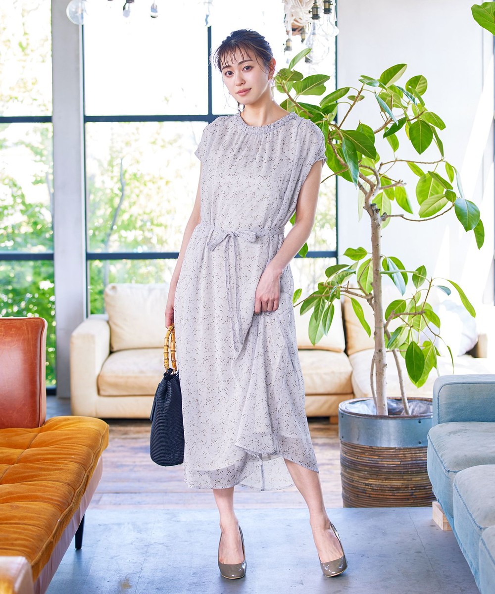 【洗える】花柄シフォン衿ギャザーワンピース