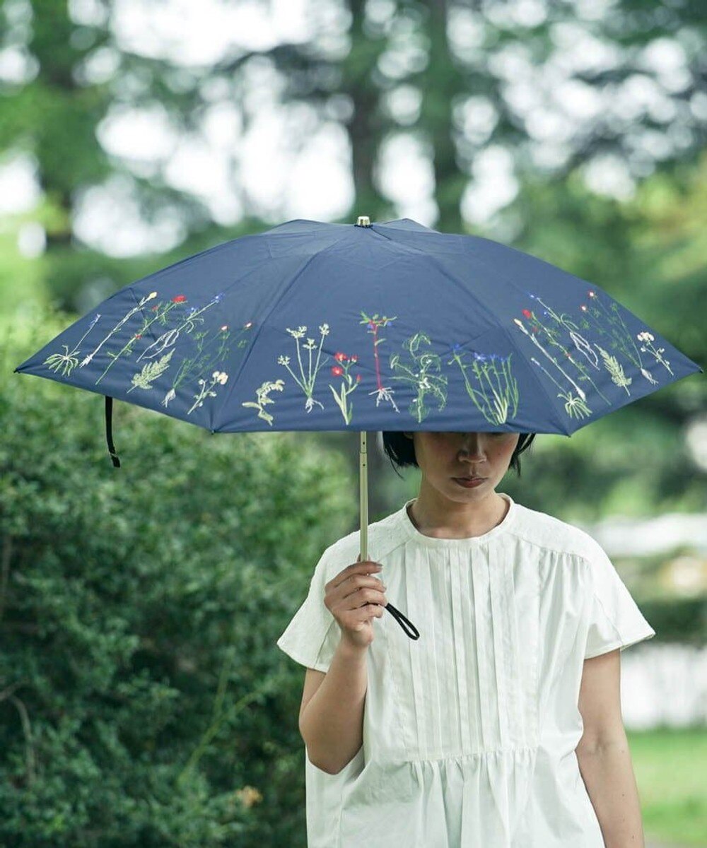＜オンワード＞muuc>ファッション雑貨 〈UVカット率99%以上・一級遮光生地・晴雨兼用〉ボタニカル刺繍の日傘 （折りたたみ傘タイプ） ネイビー F レディース 【送料無料】