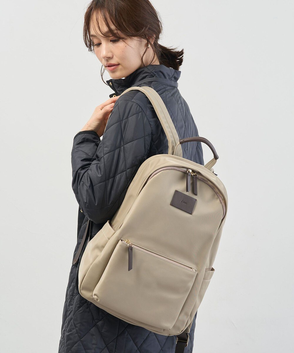 PRADA リュック（ベージュ系） PRADA ベージュ リュック ナイロン