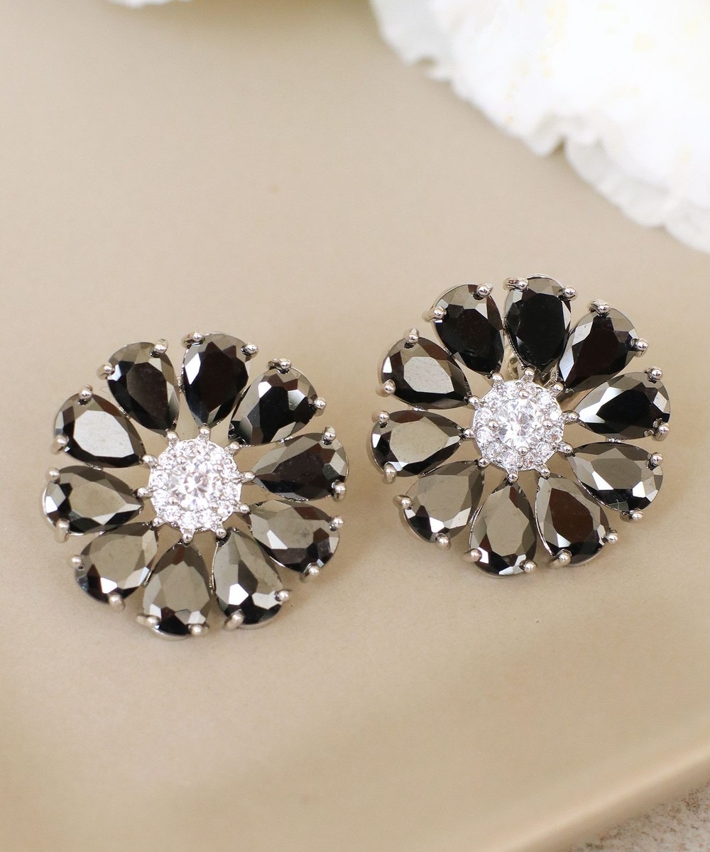 【金属アレルギー対応】ブラックフラワーピアス