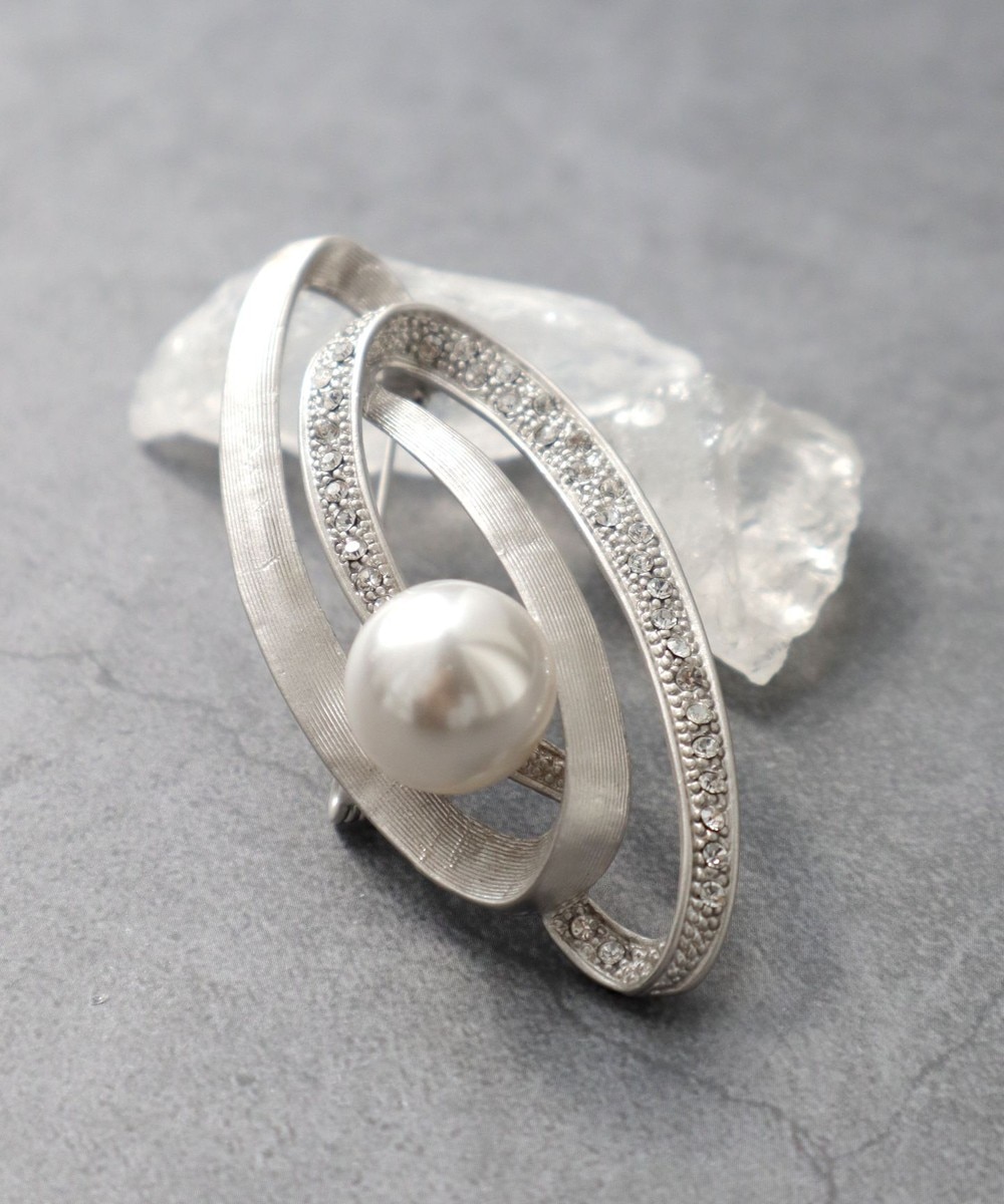 パール+ロングブローチ