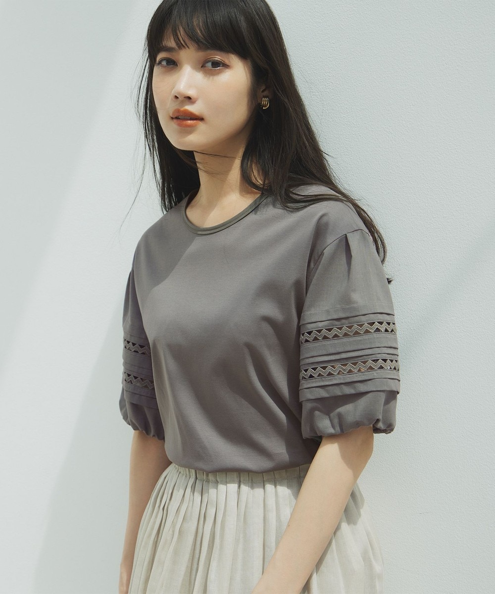 【オンワード】 23区>トップス 【洗える】アイレットジャージー パフスリーブ カットソー カーキ 38 レディース 【オンワード】 23区>トップス 【洗える】アイレットジャージー パフスリーブ カットソー カーキ 38 レディース