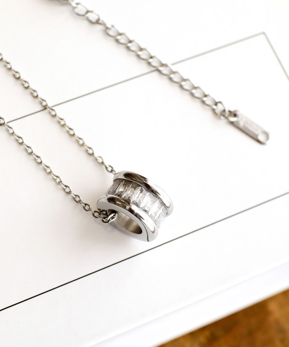 ガラスサークルネックレス