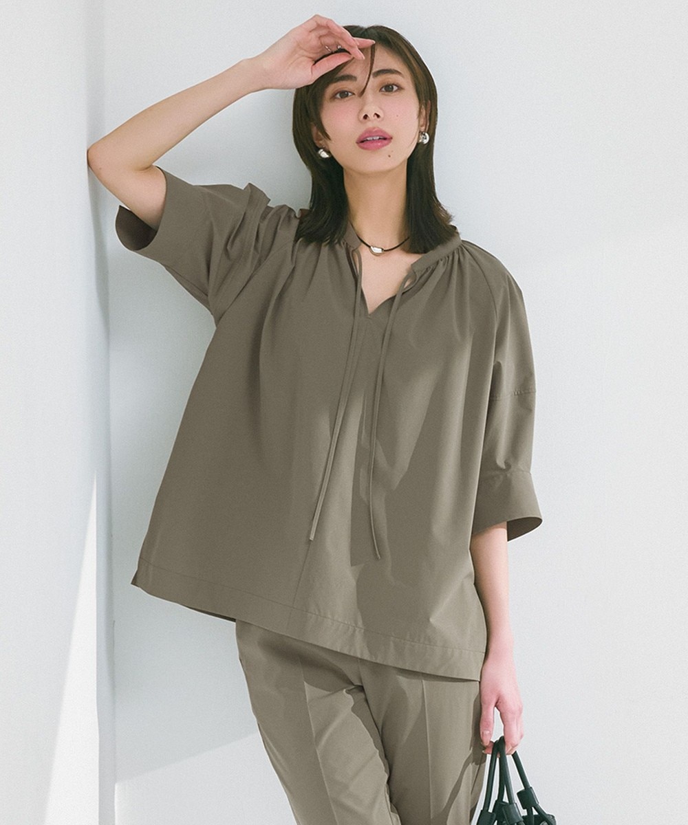 【オンワード】 UNFILO>トップス 【軽量/UVケア】FINE MOVE ランタンブラウス カーキ L レディース 【オンワード】 UNFILO>トップス 【軽量/UVケア】FINE MOVE ランタンブラウス カーキ L レディース