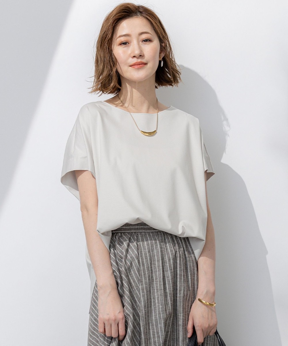 【オンワード】 23区>トップス 【汗じみ防止/洗える】スムースデザイン フレンチスリーブ Tシャツ ベージュ 38 レディース 【オンワード】 23区>トップス 【汗じみ防止/洗える】スムースデザイン フレンチスリーブ Tシャツ ベージュ 38 レディース