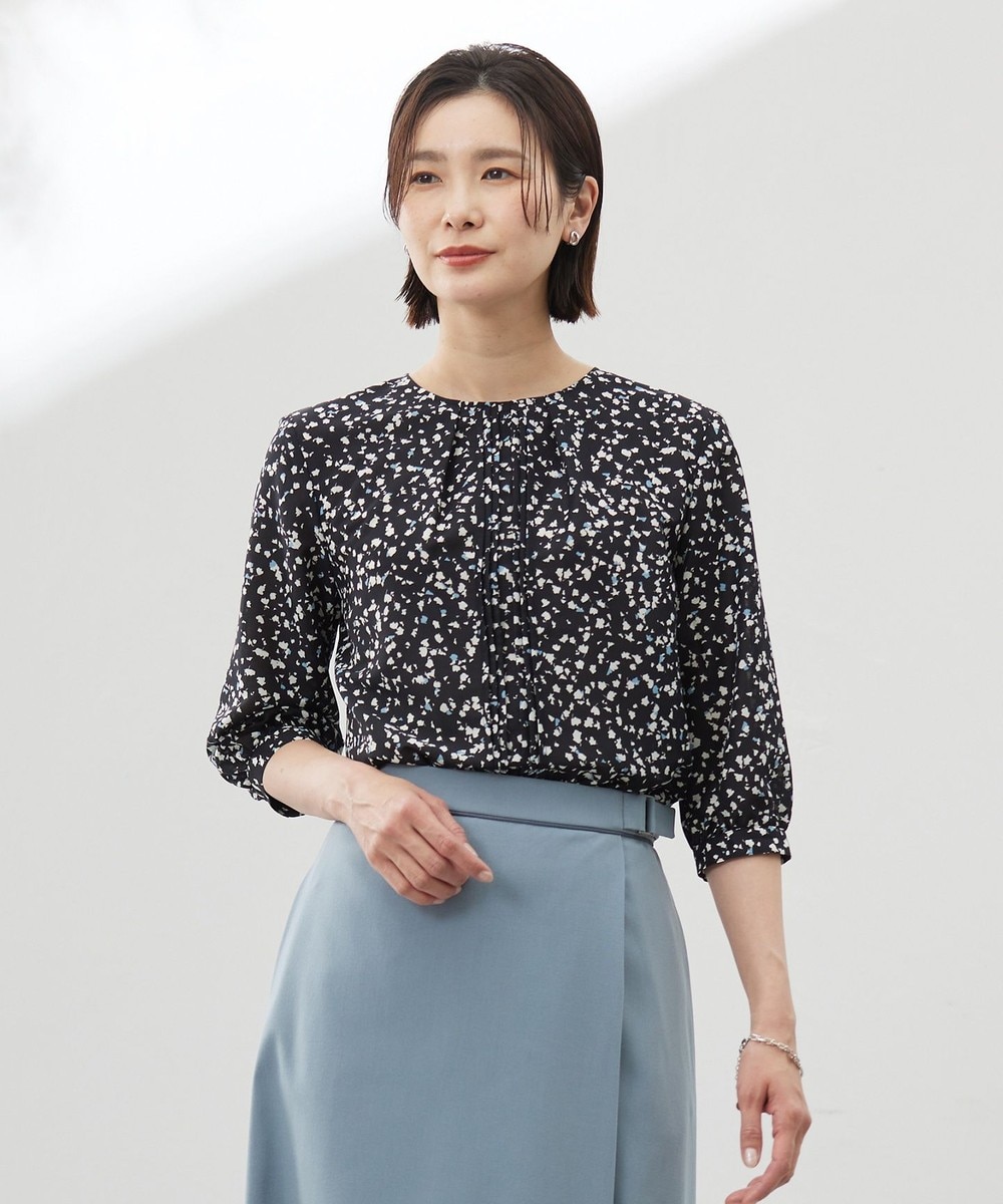 【オンワード】 J.PRESS LADIES>トップス 【洗える】スパンローンフラワープリント クルーネック ブラウス ネイビーベース 9 レディース 【オンワード】 J.PRESS LADIES>トップス 【洗える】スパンローンフラワープリント クルーネック ブラウス ネイビーベース 9 レディース