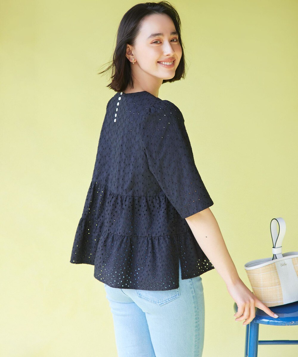 【オンワード】 組曲>トップス 【新色追加】エンブロイダリーレースフリル ブラウス ブラック 3 レディース