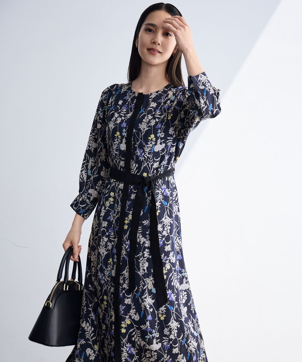 【オンワード】 自由区>ワンピース 【WEB & 一部店舗限定】【洗える】ハーバルフロープリント8分袖 ワンピース ネイビーベース 38 レディース 【オンワード】 自由区>ワンピース 【WEB & 一部店舗限定】【洗える】ハーバルフロープリント8分袖 ワンピース ネイビーベース 38 レディース