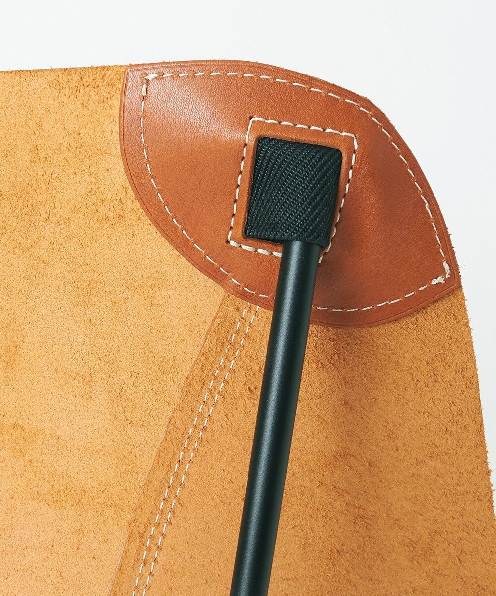 JOSEPH ABBOUD MOUNTAIN フルタンニンベジタブルレザーチェア 