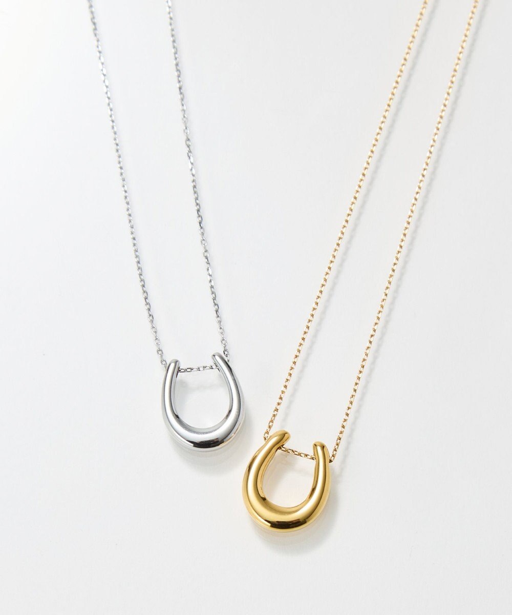 Phoebe 〈金属アレルギー対応〉メタリックホースシューネックレス　ゴールド　ステンレス/馬蹄/蹄鉄/ラッキーモチーフ/ギフト/プレゼント/大ぶり 