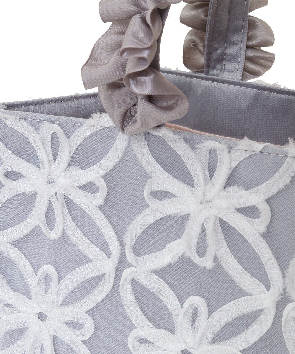 Maison de FLEUR チュールフラワーフリルスクエアトートバッグ 