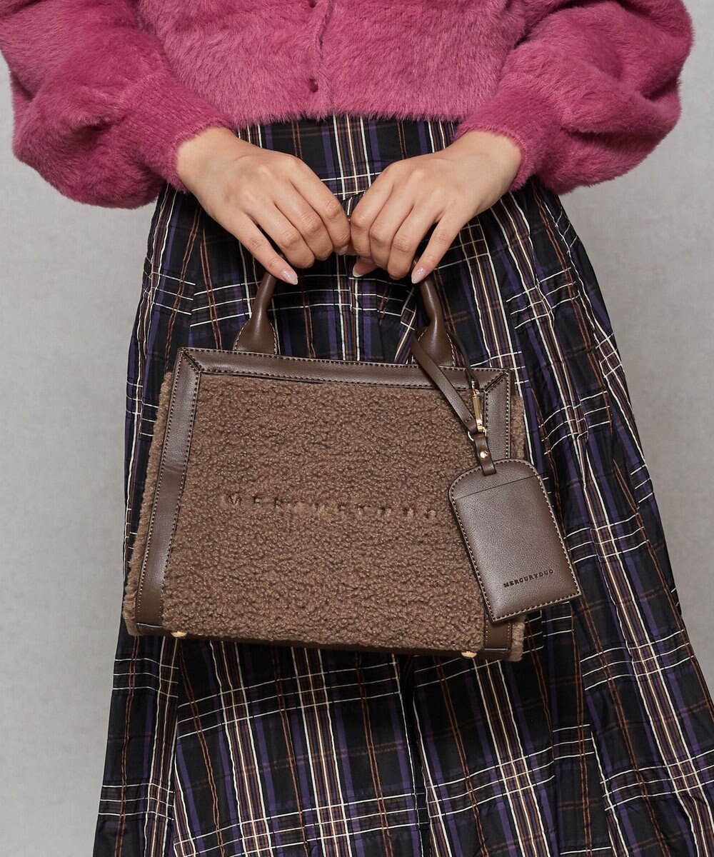 style code 【MERCURYDUO/マーキュリーデュオ】カードケース付　ロゴ刺繍ボアトートバッグ 