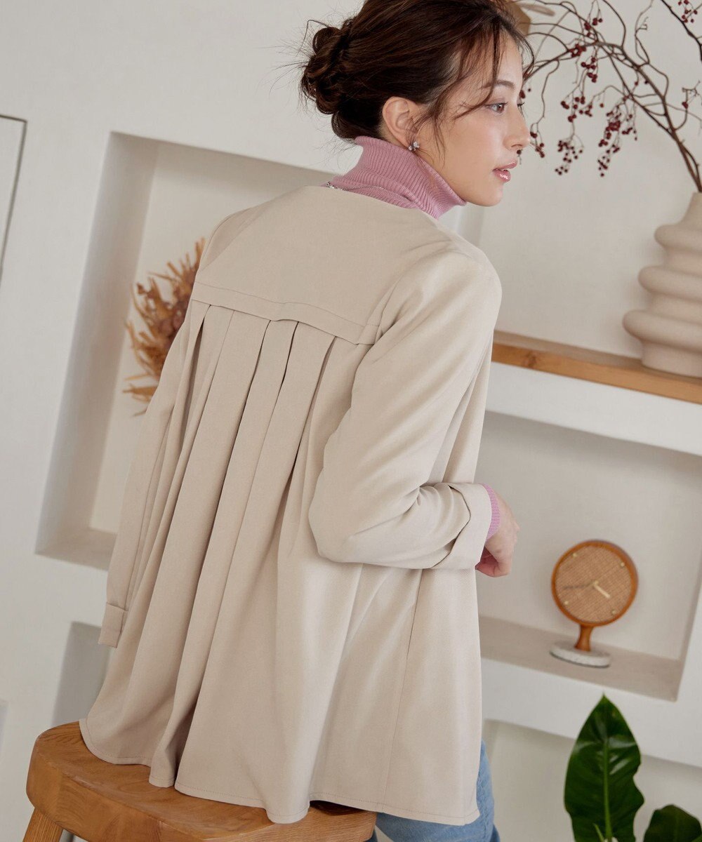 Tiaclasse ノーカラー後ろタックフレアコート 