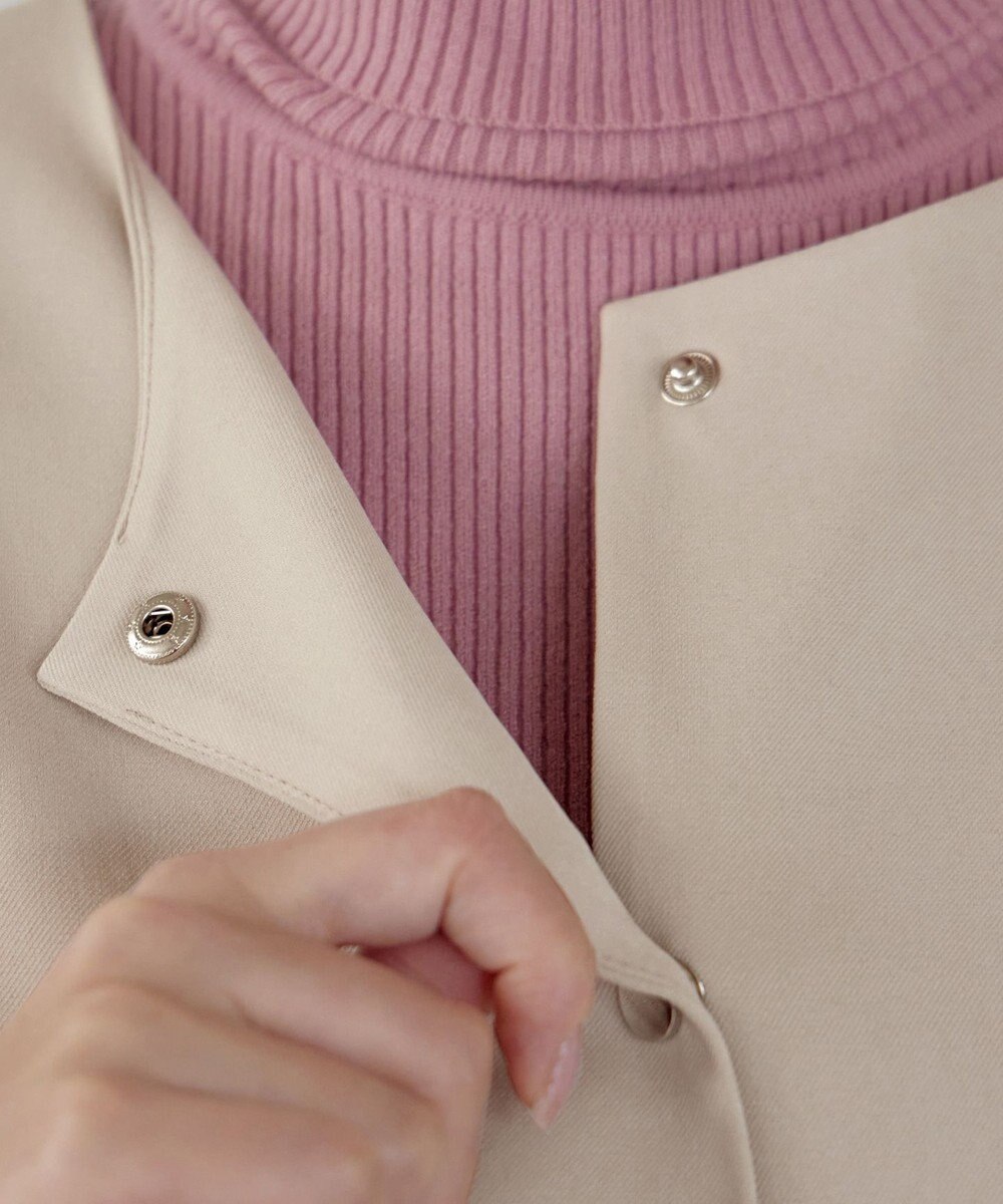 Tiaclasse ノーカラー後ろタックフレアコート 