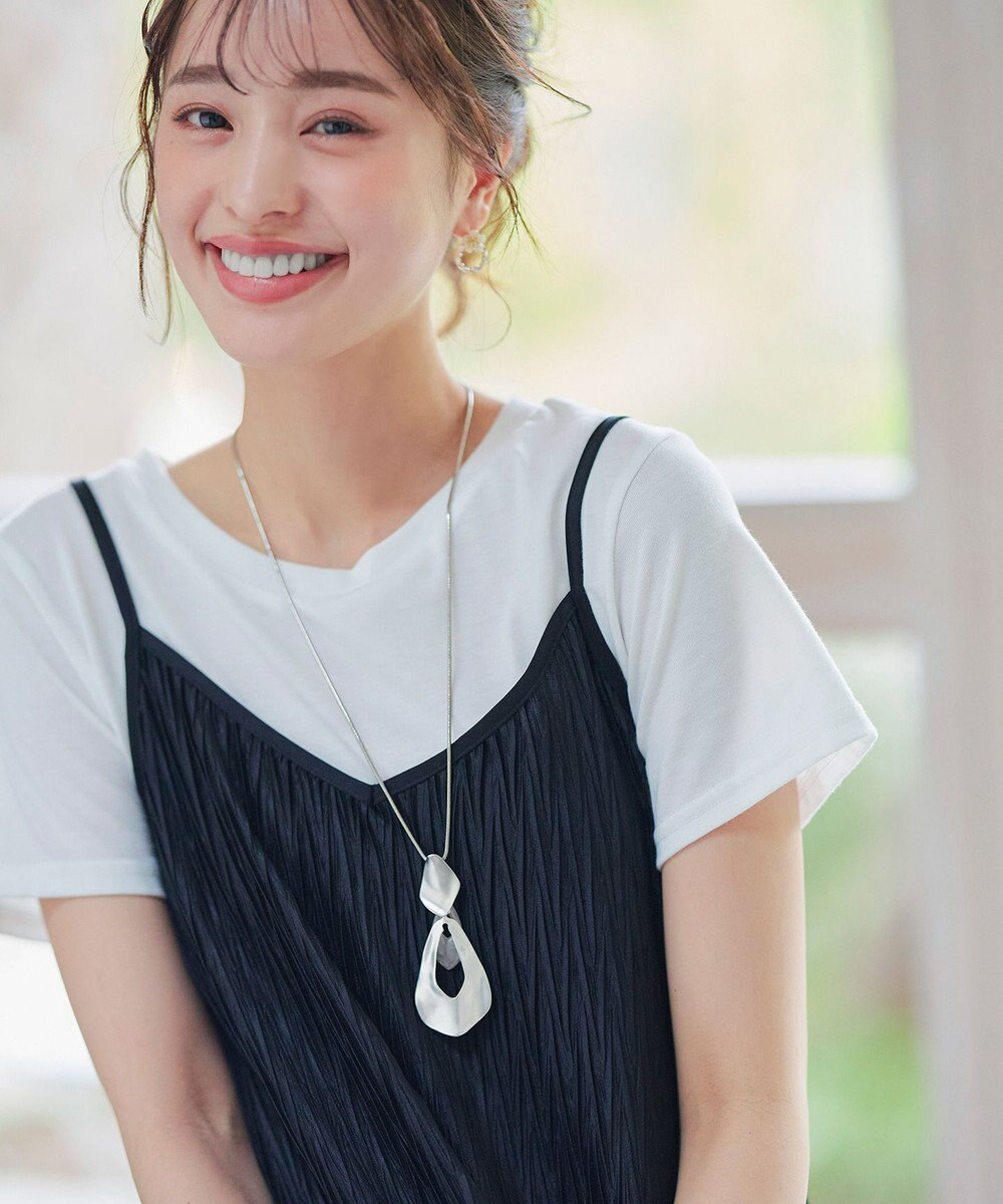 Tiaclasse 変形メタルフレームネックレス 