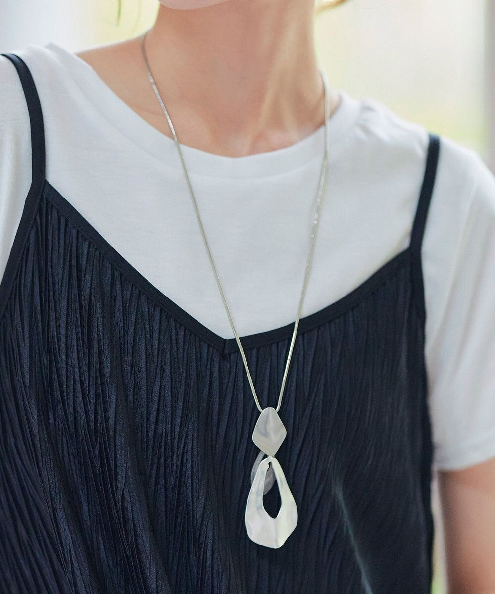 Tiaclasse 変形メタルフレームネックレス 