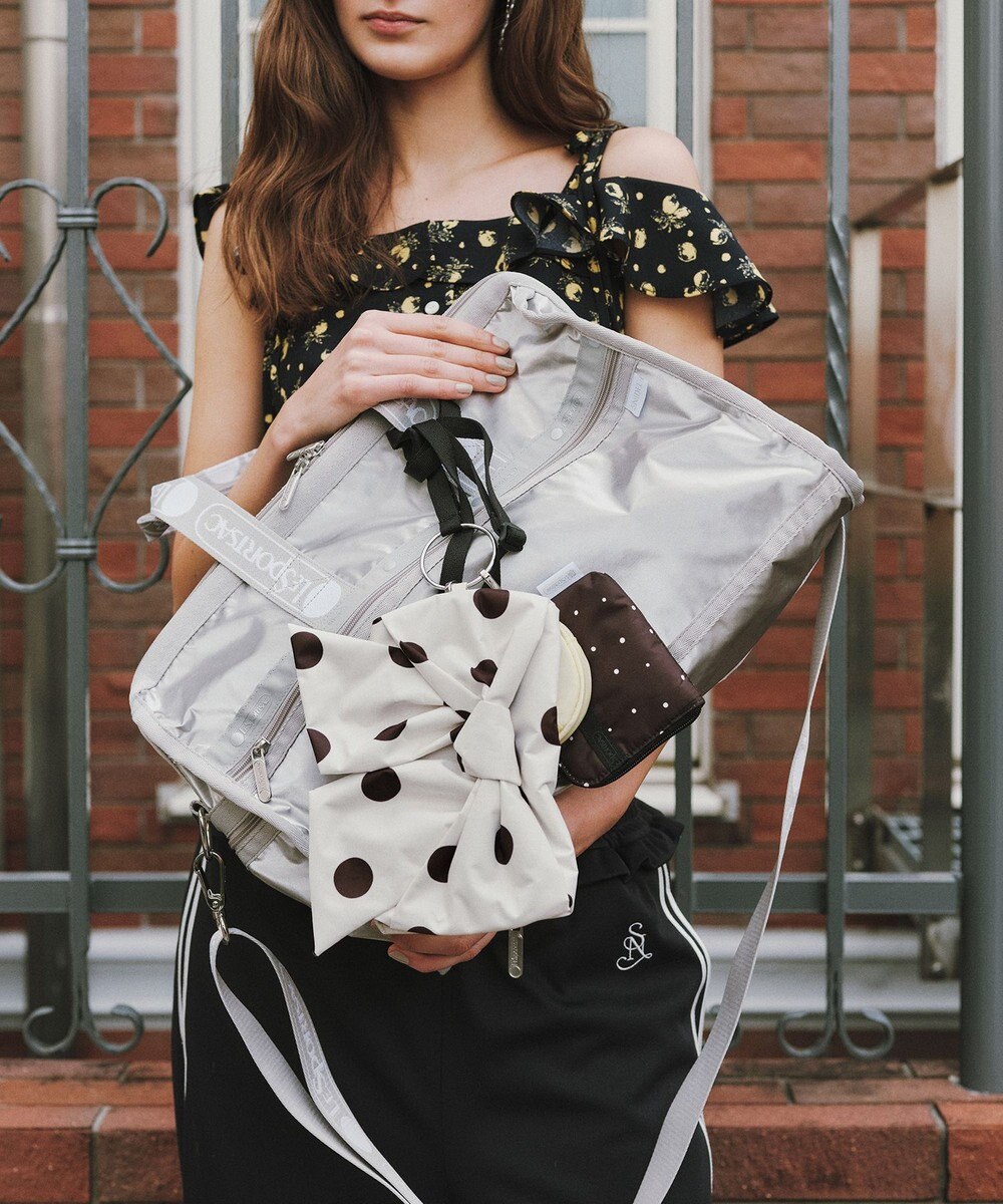 LeSportsac DELUXE MED WEEKENDER MH/ロゴジャガードシルバースナイデル 