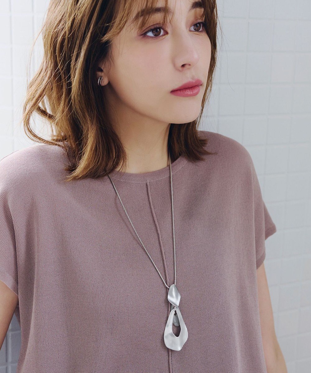 Tiaclasse 変形メタルフレームネックレス 