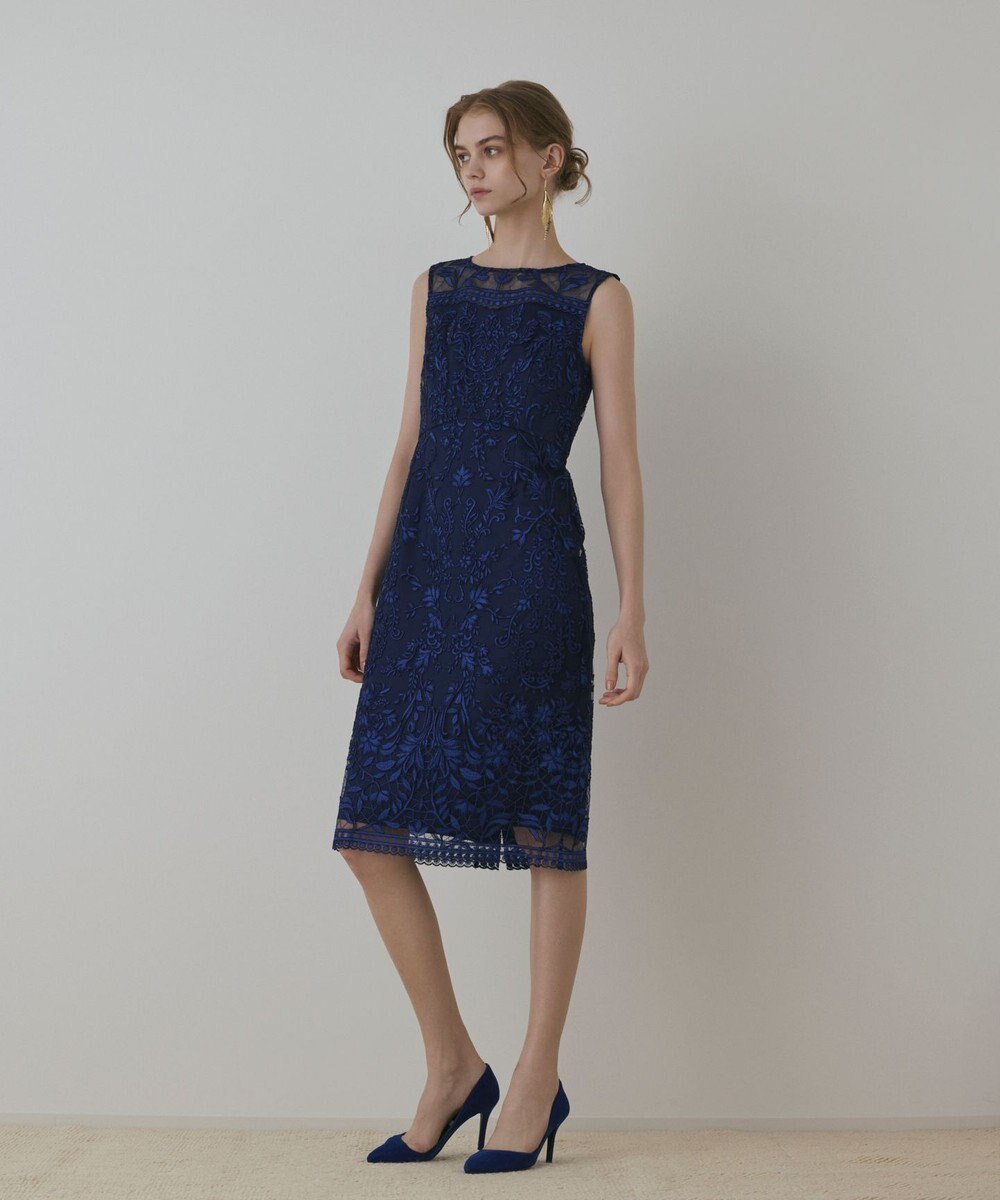 GRACE CONTINENTAL コ－ド刺繍タイトドレス 