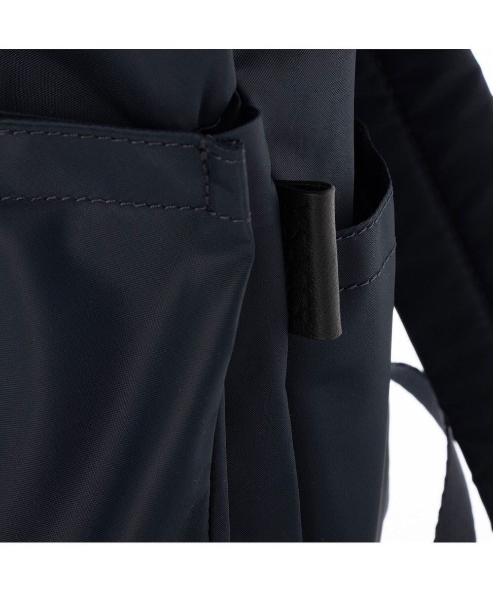 Y'SACCS ダブルホックポケットリュック 