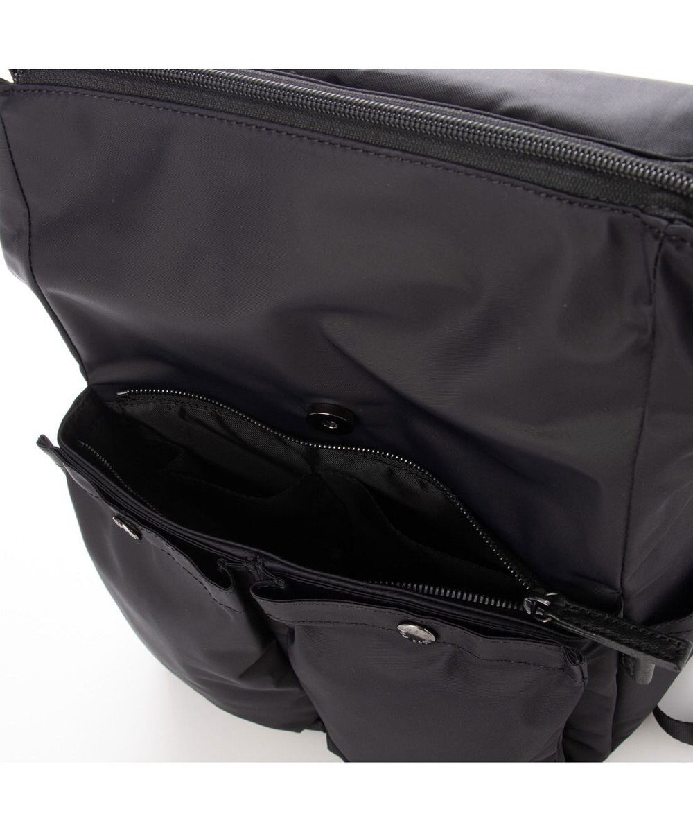 Y'SACCS ダブルホックポケットリュック 