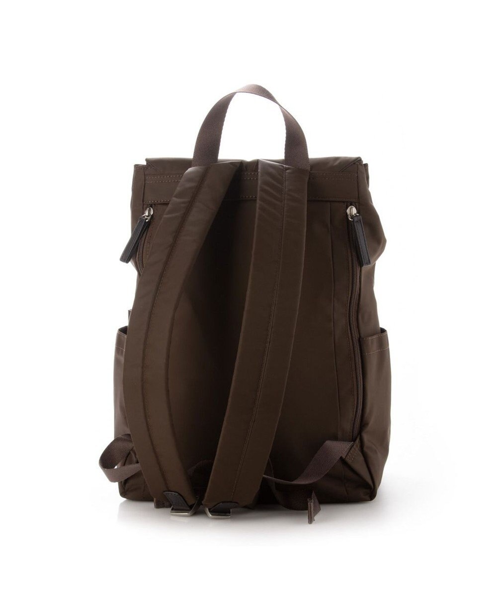 Y'SACCS ダブルホックポケットリュック 