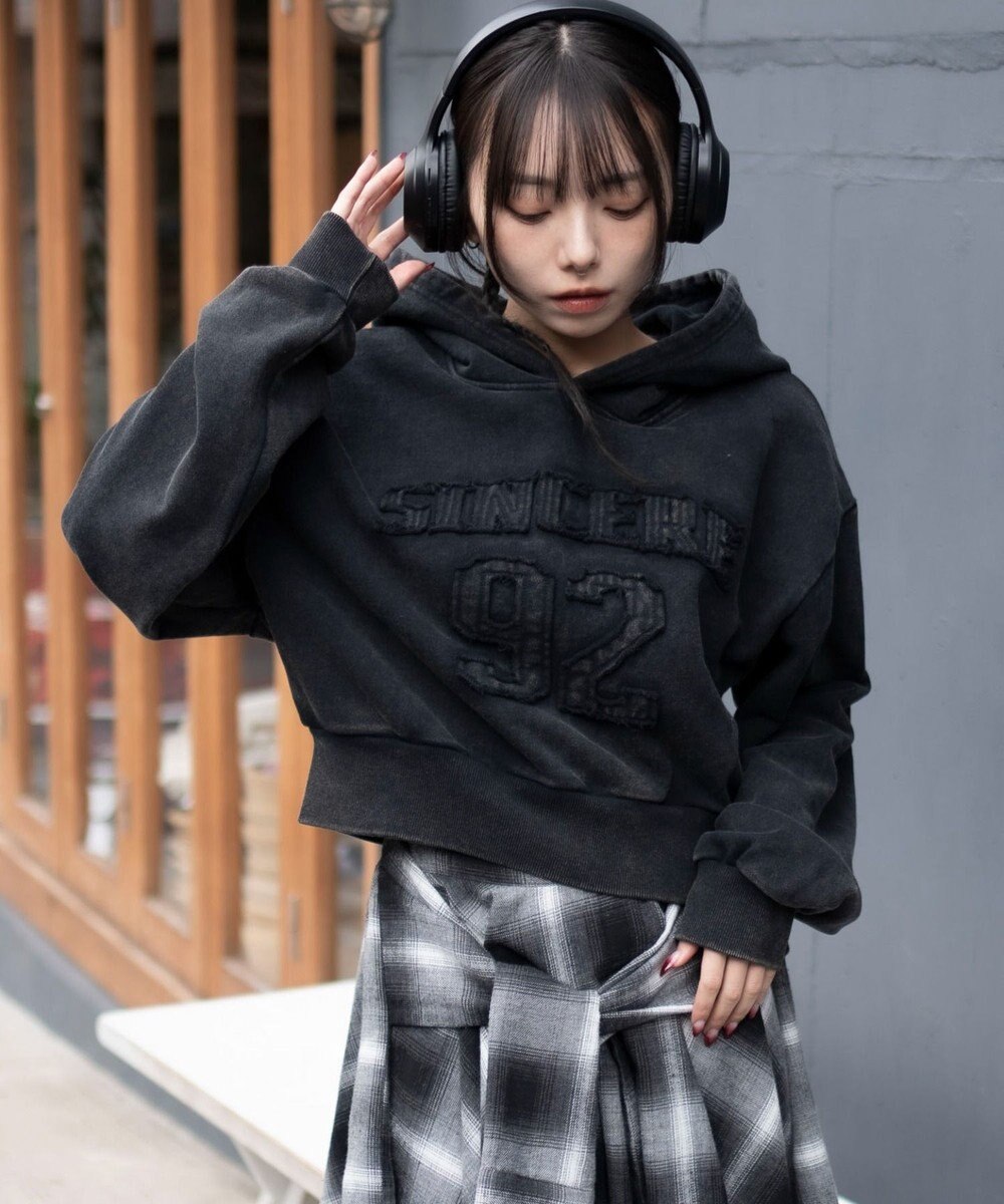 WEGO グラフィックショートプルパーカー 