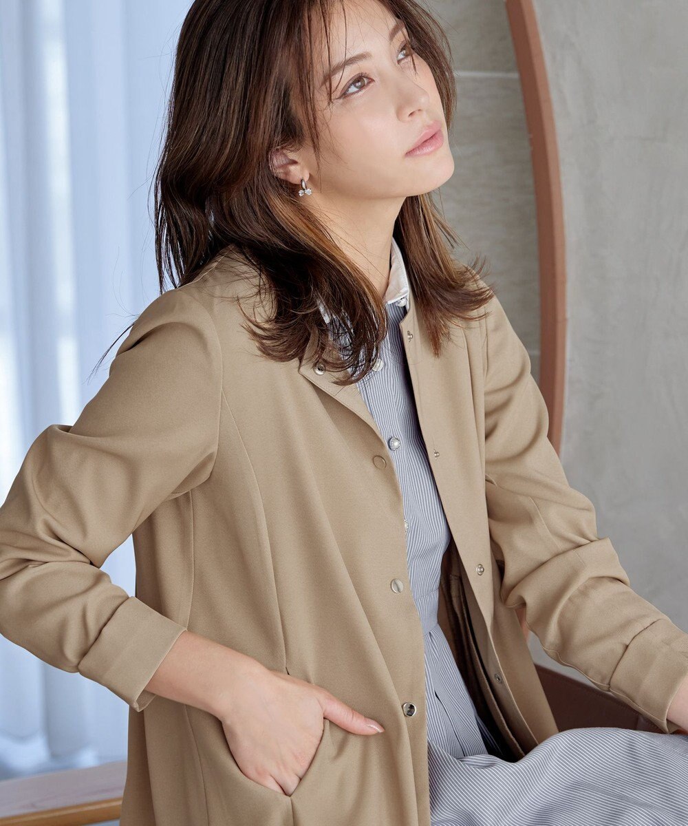 Tiaclasse ノーカラー後ろタックフレアコート 