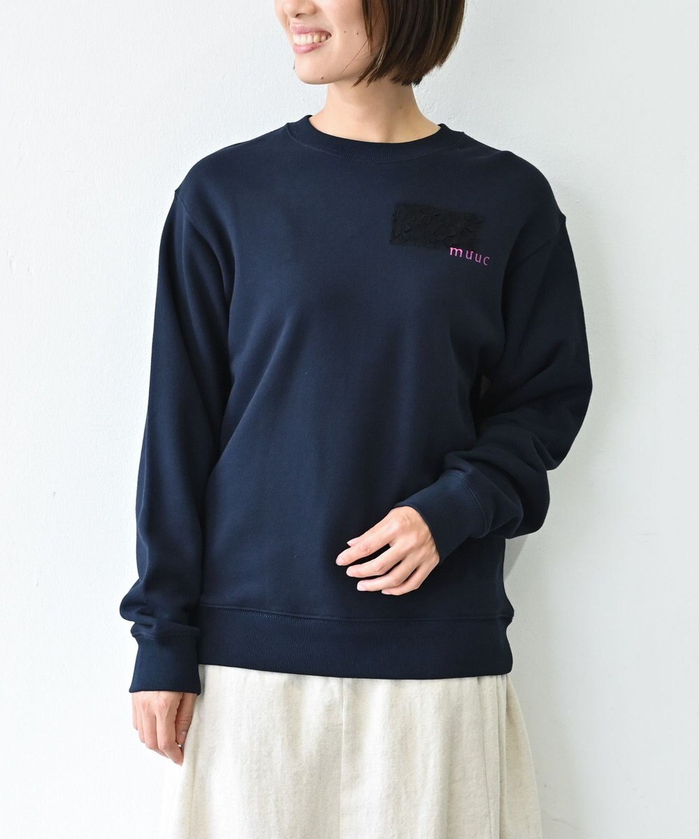 muuc 〈コットン100% 12.7オンス生地＆裏面パイル〉花刺繍のスウェット 