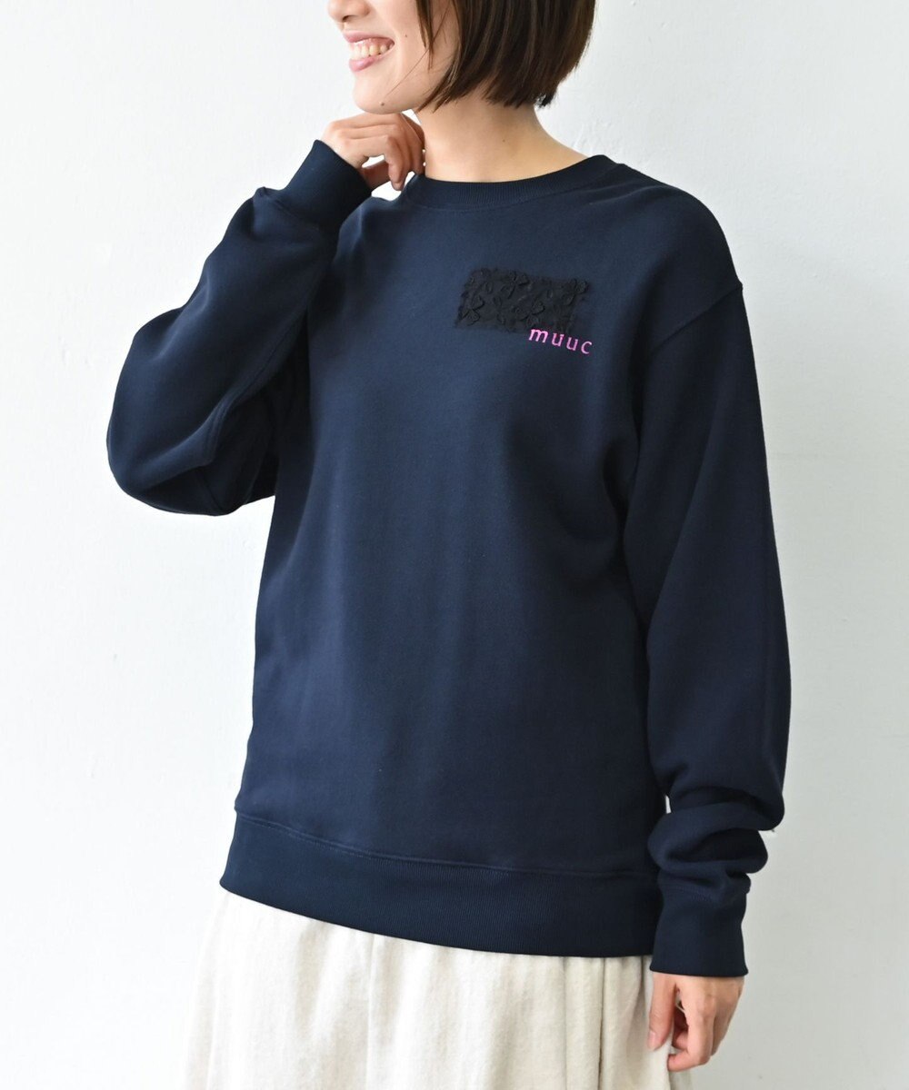 muuc 〈コットン100% 12.7オンス生地＆裏面パイル〉花刺繍のスウェット 