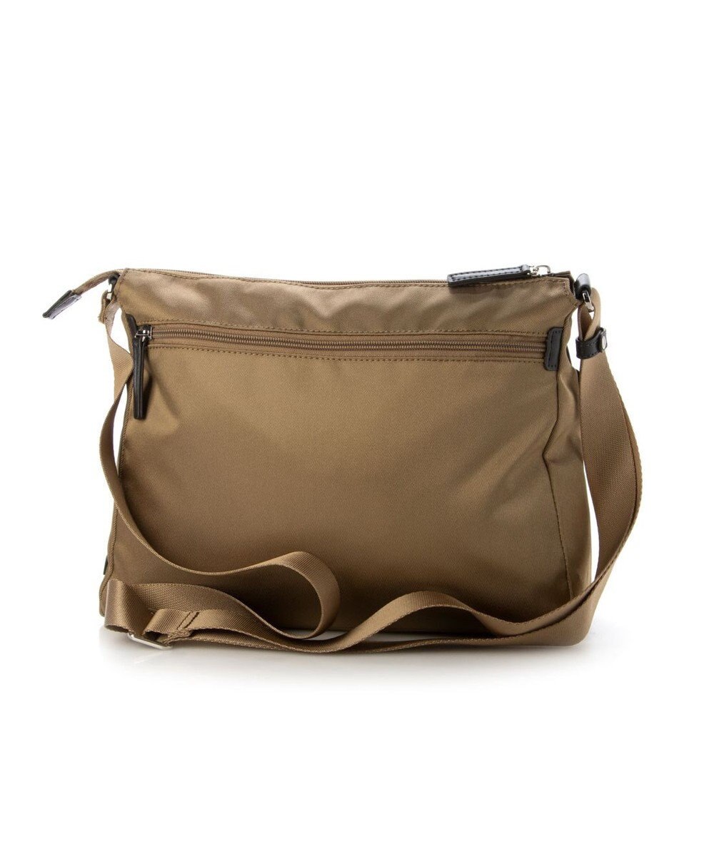 LA BAGAGERIE フロントポケット　スクエアナイロンショルダー　Mサイズ 