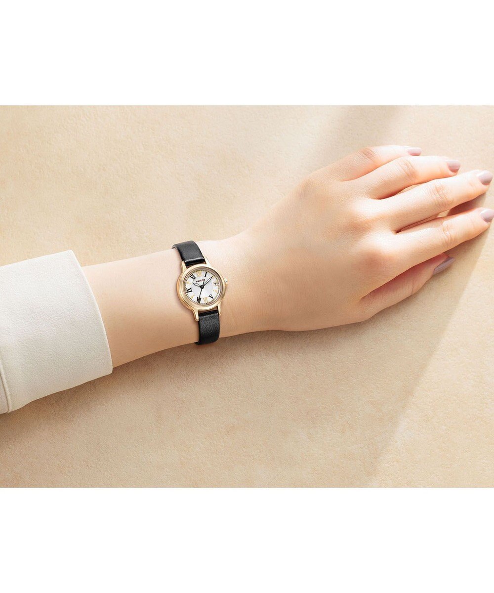 CITIZEN 【ソーラーテック腕時計】クラシカルでちょっとハンサム 大人っぽいデザインが魅力のデイトモデル 