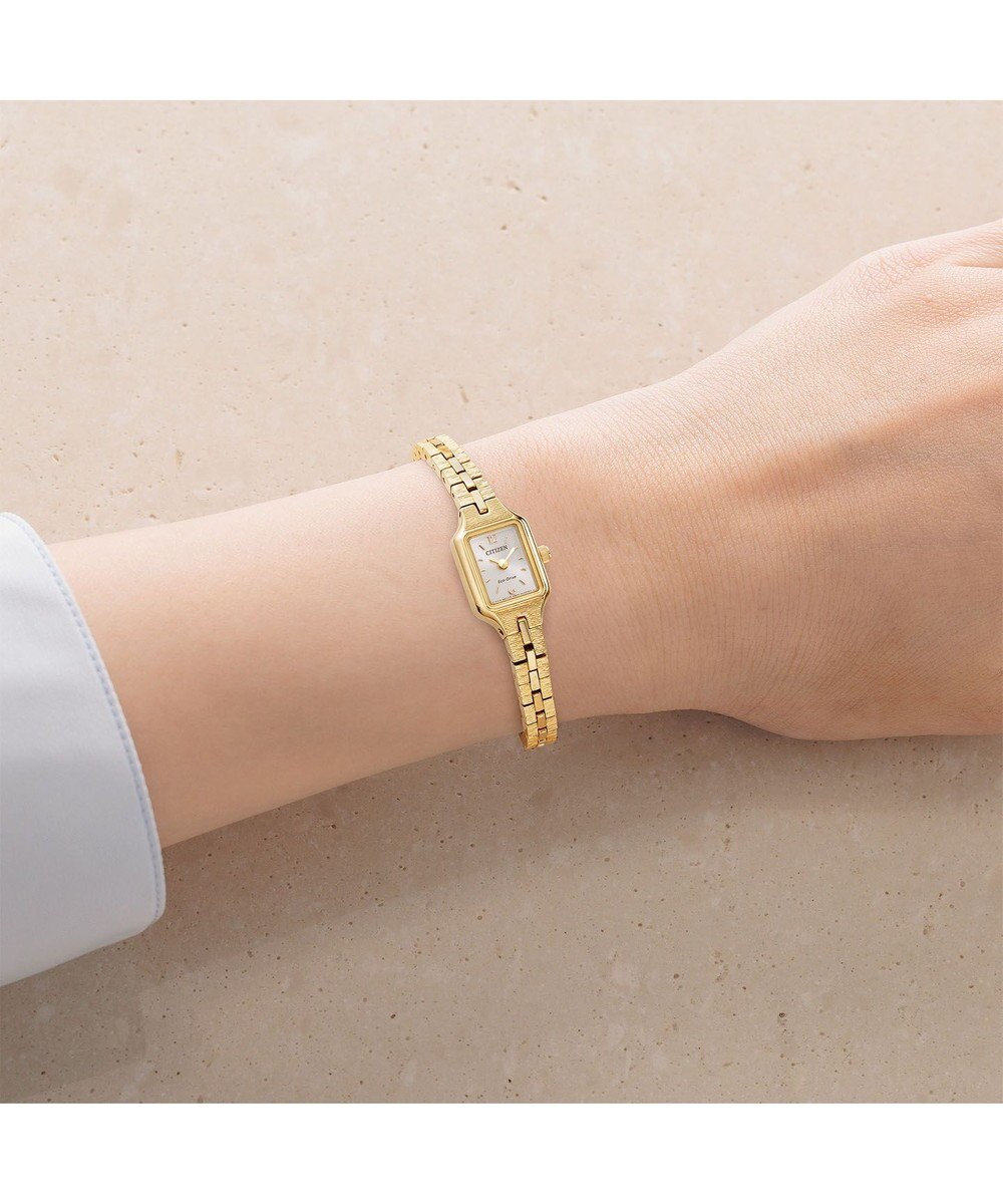 CITIZEN 【アンティークな雰囲気】小さくて可愛い 上品なアクセサリーにも 電池交換不要 イエローゴールド 