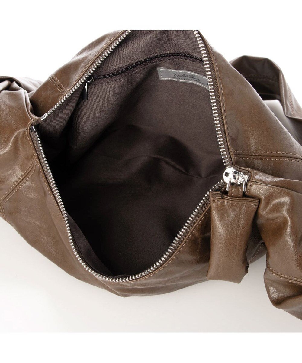 UNBILLION カシュカシュ cachecache / ムーン型ボディバッグ 