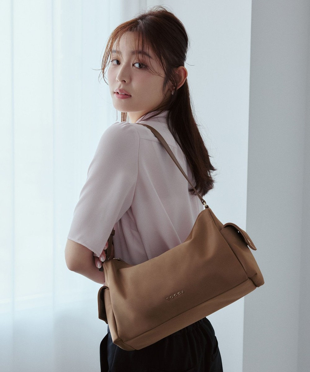 TOCCA IN CREADLE NYLON BAG ワンショルダーバッグ 【古畑星夏さん着用】 