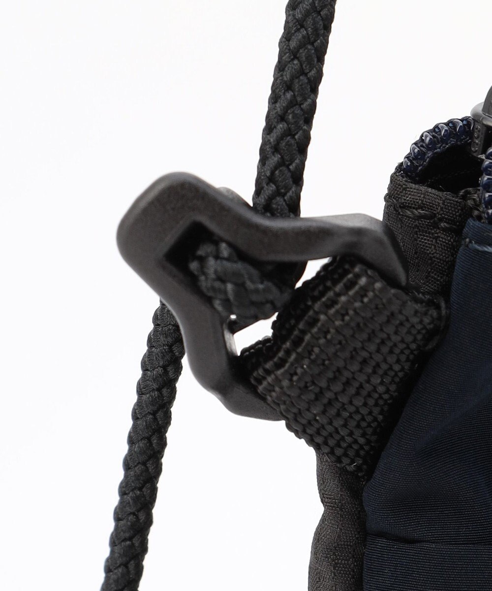 JOSEPH ABBOUD MOUNTAIN 【UNISEX】Pe／Nyピーチサ コッシュ 