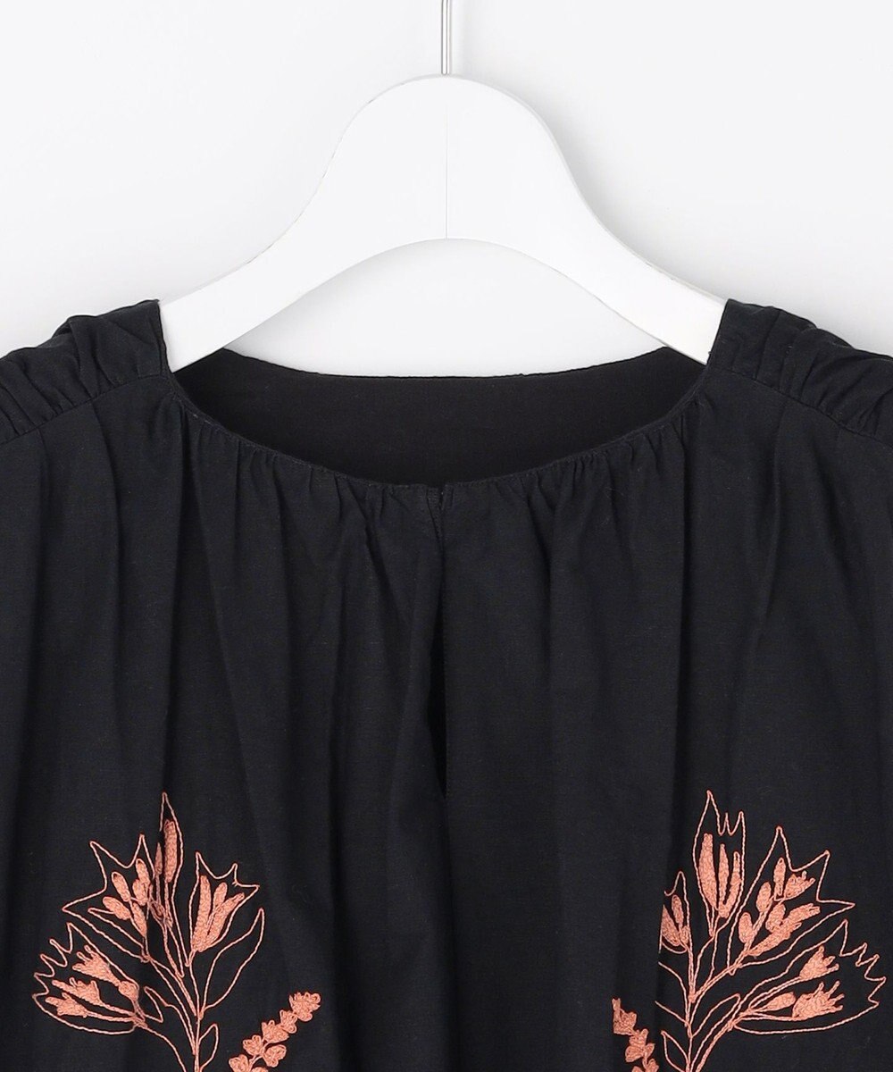 自由区 【カトリエムブーケ】Broderie a motifs floraux 刺繍サックワンピース 