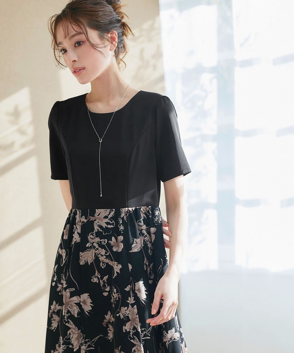 Tiaclasse 【小倉優子さん着用・新色追加・洗える】モノトーンフラワープリントワンピース 